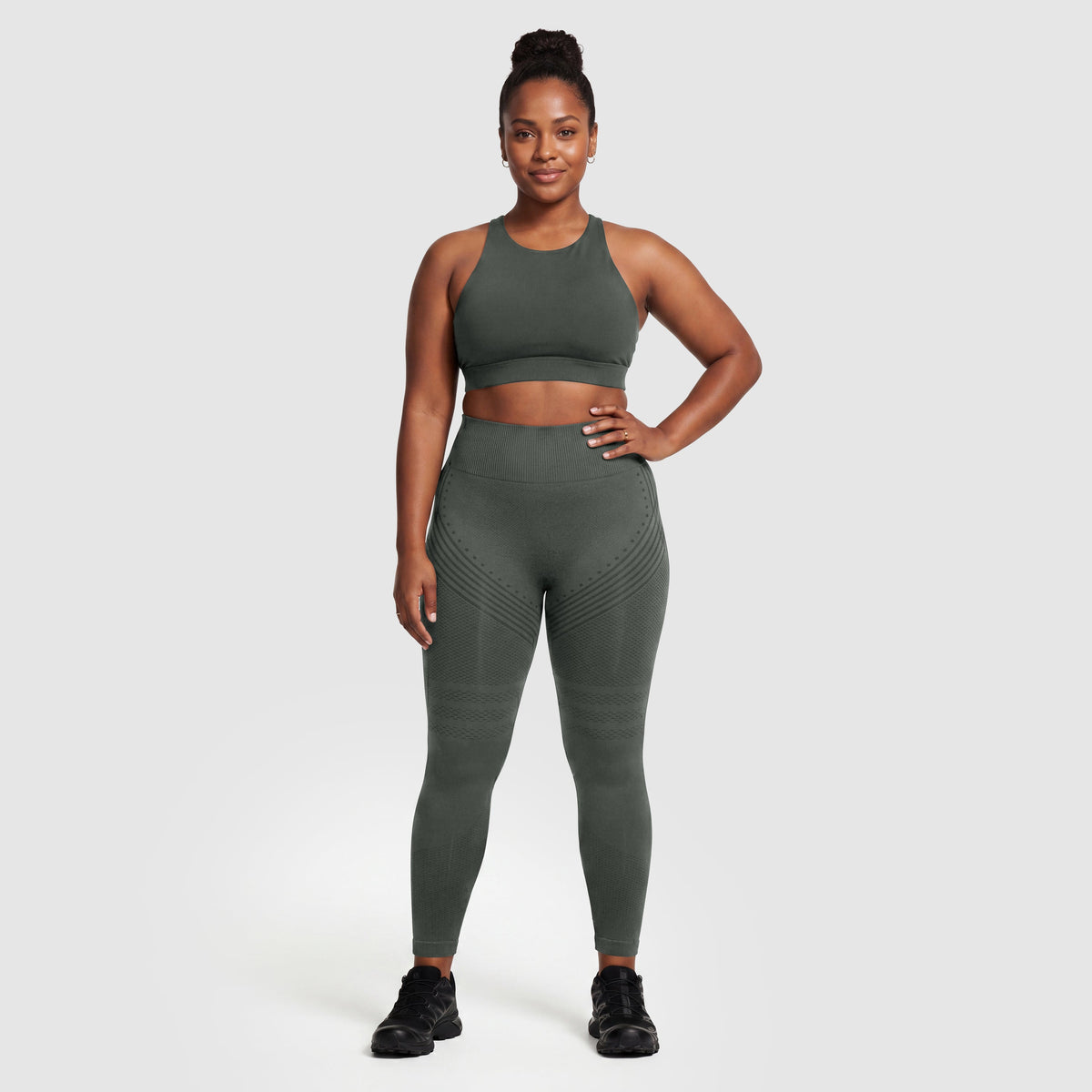 Sculpt 3D Lift & Smooth Leggings in Gray, front