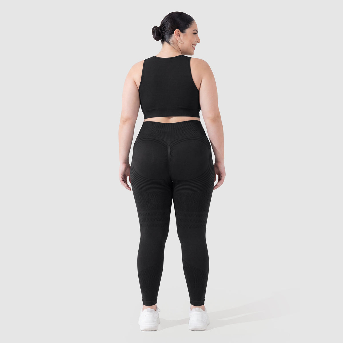 Sculpt 3D Lift & Smooth Leggings in Black, back