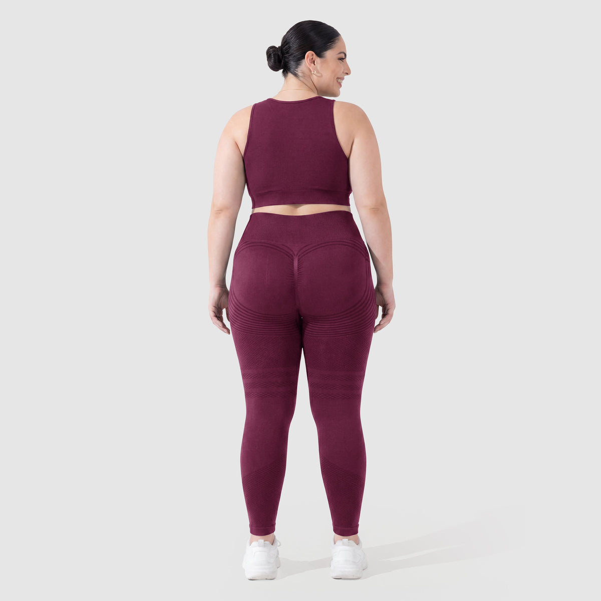 Sculpt 3D Lift & Smooth Leggings in Plum, back